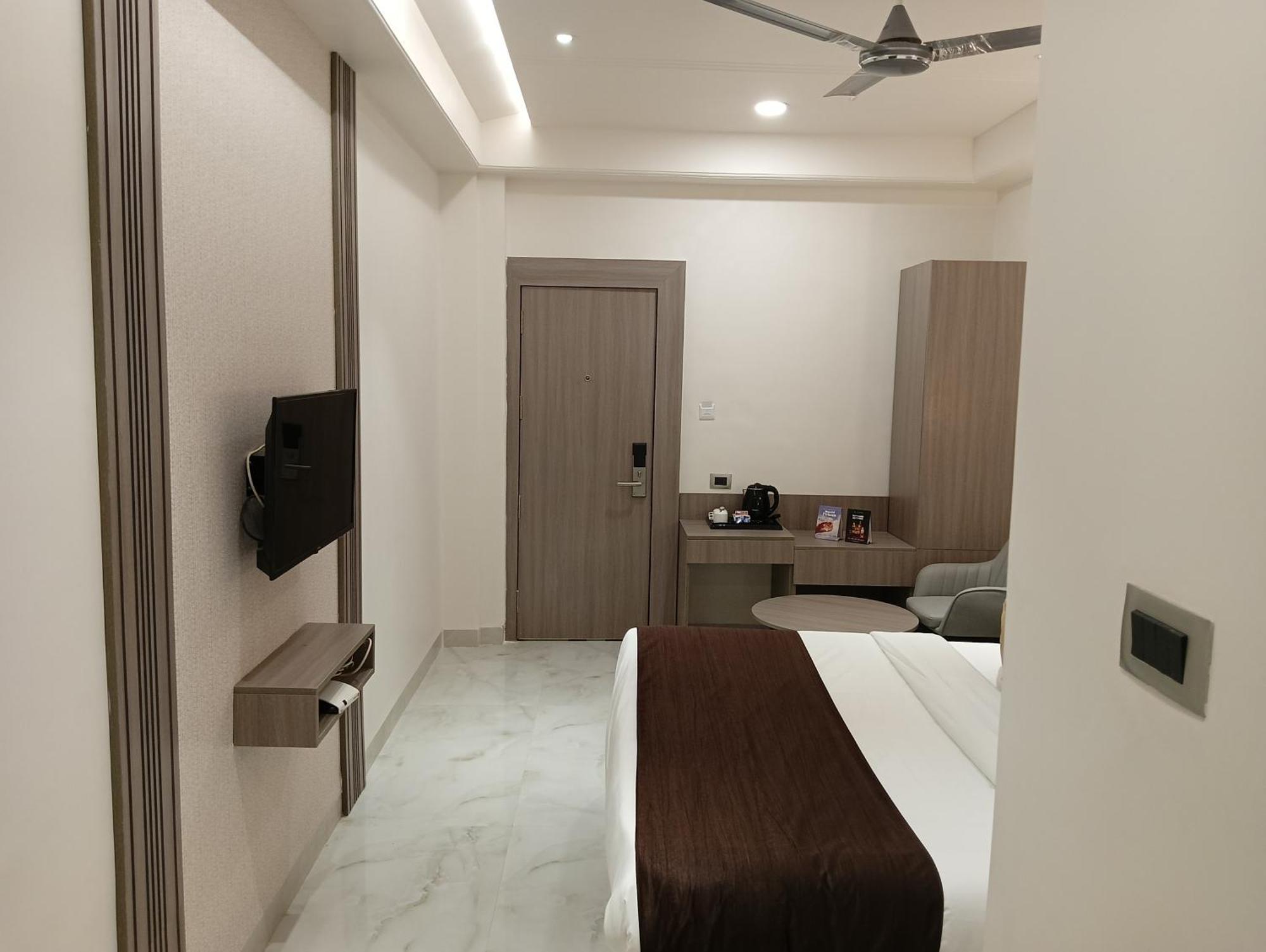Bk Castles Hotel Jabalpur Exterior foto